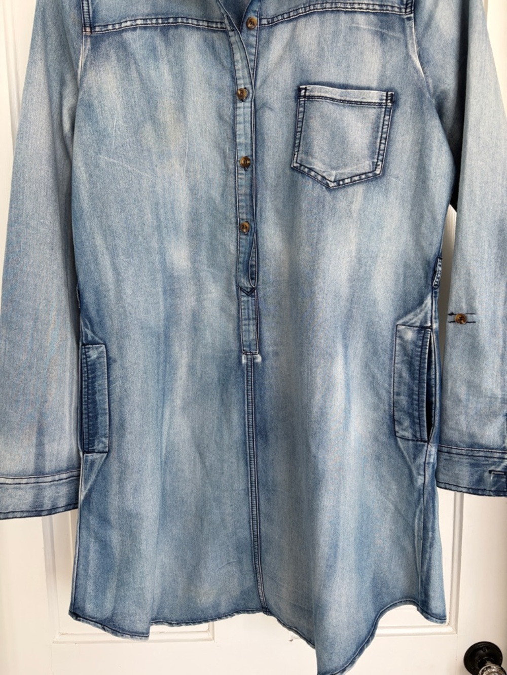 Sweet Wanderer Light Blue Denim Shirt Jacket Dress Size Large Junior’s. - Picture 4 of 6